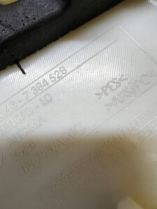 OSŁONA POSZYCIE SŁUPKA B PRAWA BMW 5 G30