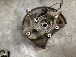 ZWROTNICA PIASTA TYŁ PRAWY MERCEDES CLS W218 3.0 CDI