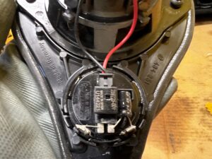 GŁOŚNIK ŚREDNIOTONOWY TYŁ BOSE PORSCHE 911 997