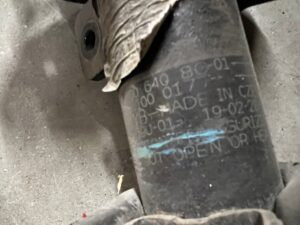 NOGA ZWROTNICA AMORTYZATOR PRZÓD LEWY PEUGEOT 508 II