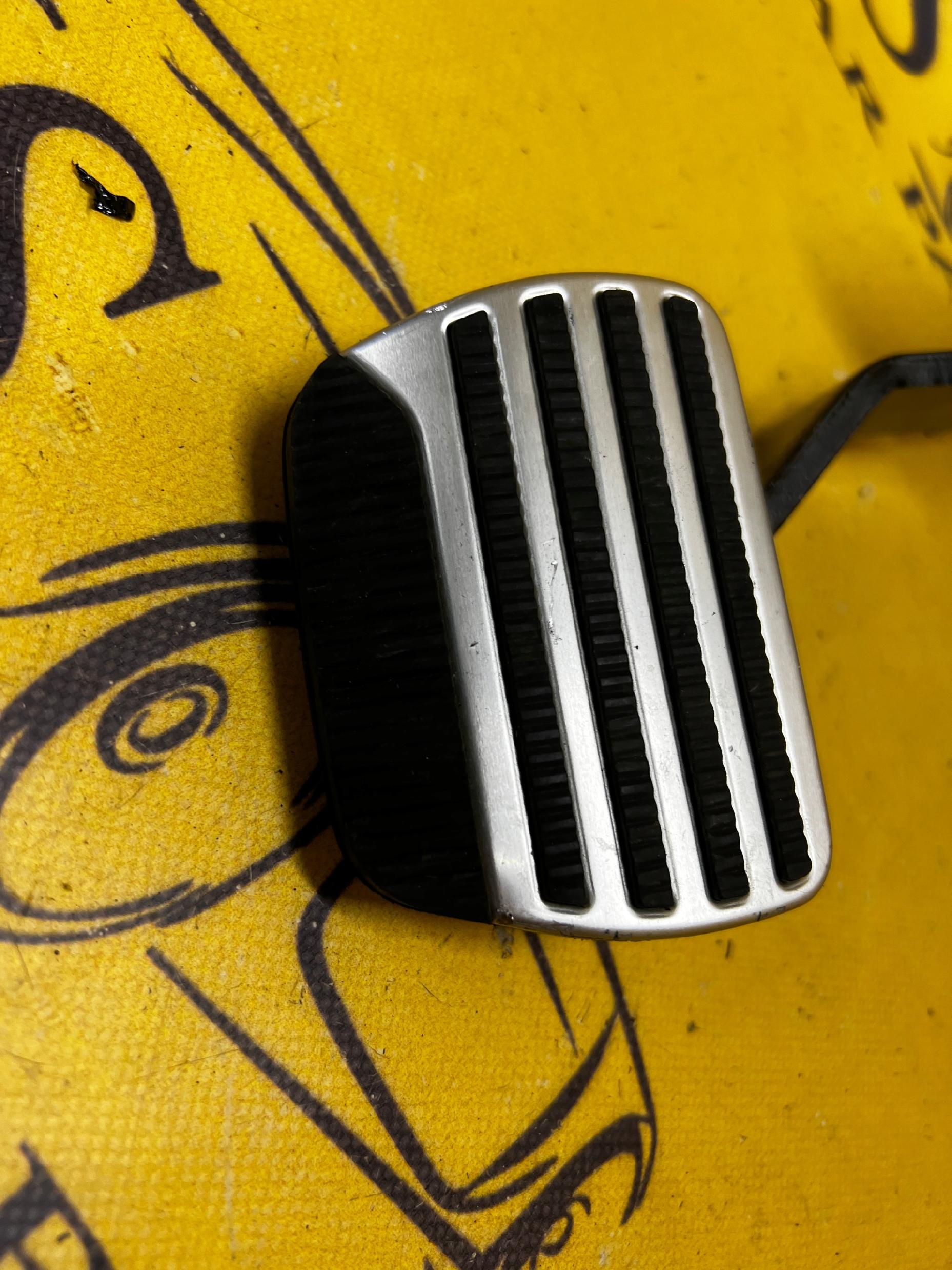 PEDAŁ HAMULCA NOŻNEGO INFINITI Q70 M35H 3.5H