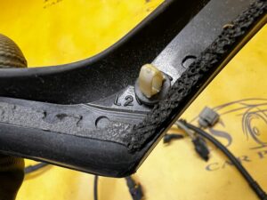 USZCZELKA BŁOTNIKA TYŁ LEWY PORSCHE CAYENNE COUPE 9Y 9Y3