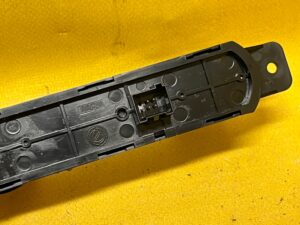 WŁĄCZNIK SPORT ŚWIATEŁ AWARYJNYCH FIAT 500 ABARTH