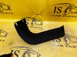 OSŁONA POSZYCIE SŁUPKA KLAPY PRAWA FORD ESCAPE MK4 1.5 EB