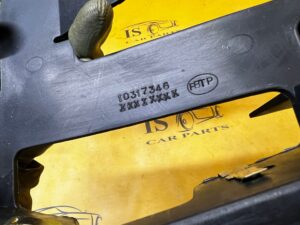 MOCOWANIE WSPORNIK SKRZYNKI BEZPIECZNIKÓW CHEVROLET CORVETTE C5 97-04