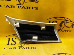 PRAWA OSŁONA POSZYCIE SŁUPKA TYŁ RANGE ROVER L405