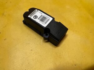 MODUŁ CZĘSTOTLIWOŚCI AUDIO DRZWI PRZÓD BMW 3 E90 5 E60 6 E63 X5 E70 X6 E71