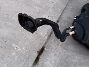 ZBIORNIK PALIWA BAK POMPA DACIA DUSTER II 2 LIFT FWD 2WD 1.0 TCE