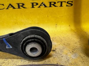 WAHACZ TYLNY TYŁ LEWY PRAWY AUDI A8 D4