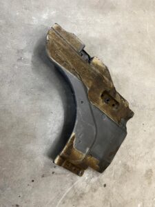 PŁYTA OSŁONA PODWOZIA PRAWA DACIA DUSTER II 2