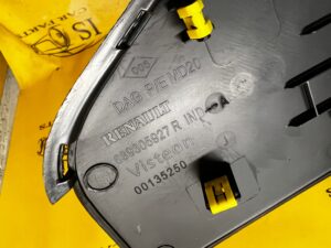 OSŁONA ZAŚLEPKA DESKI TUNELU KONSOLI LEWA RENAULT CAPTUR I PRZEDLIFT