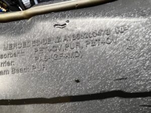 OSŁONA PŁYTA ŚCIANY GRODZIOWEJ SILNIKA MERCEDES GL X166