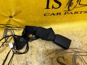 ZAPINKA PASA PASÓW BEZPIECZEŃSTWA TYŁ PEUGEOT 3008 I