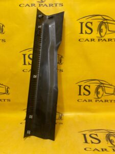 OSŁONA BRZEG DRZWI PRAWY FORD MUSTANG MK6 VI S550