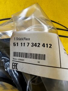 KRATKA ZDERZAKA PRZÓD PRAWA BMW 5 F10 LIFT NOWA OEM