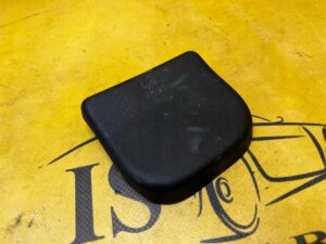 ZAŚLEPKA OSŁONA MOCOWANIA KANAPY TYŁ 3 RZĘDU PRAWA FORD EXPLORER VI MK6