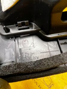 OSŁONA PLASTIK ZAŚLEPKA DESKI KONSOLI LEWA LEXUS RX 450H III 3 AL10