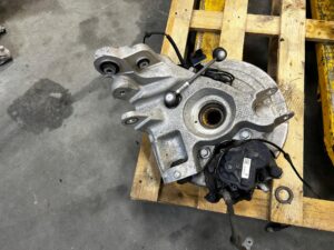 ZWROTNICA TARCZA ZACISK TYŁ PRAWY LAND ROVER DISCOVERY SPORT V L550 LIFT