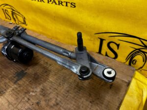 MECHANIZM SILNIK WYCIERACZEK PRZÓD FORD BRONCO 21-