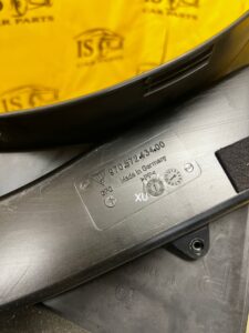 POSZYCIE OSŁONA SŁUPKA ŚRODKOWEGO B PRAWY PORSCHE PANAMERA 970 I LIFT