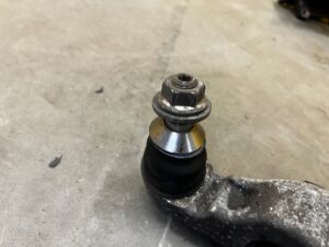 WAHACZ PRZÓD PRZEDNI LEWY DOLNY VOLVO XC90 II