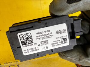 CZUJNIK CIŚNIENIA OPON TESLA MODEL 3 PRZEDLIFT