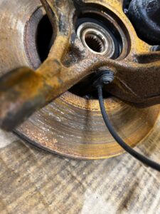 MCPHERSON PRAWY PRZÓD NOGA AMORTYZATOR ZWROTNICA DACIA SANDERO III 3 1.0TCE