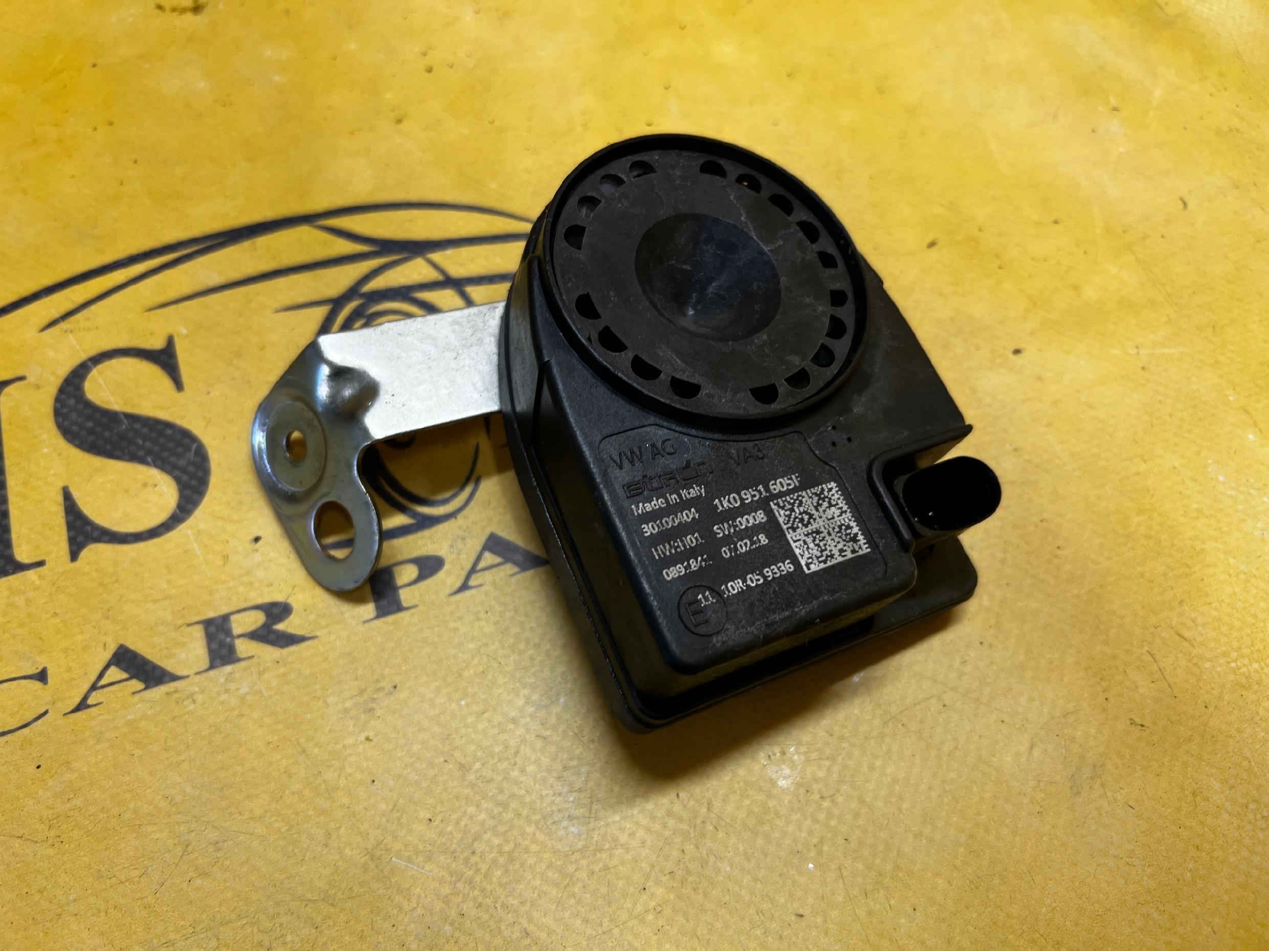 SYRENA ALARMU PORSCHE MACAN 95B