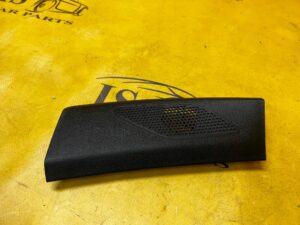 OSŁONA MASKOWNICA GŁOŚNIKA PRAWA RENAULT KADJAR