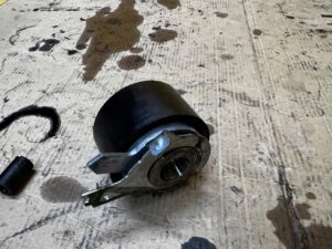 NAPINACZ PASKA ROZRZĄDU RENAULT DACIA NISSAN MERCEDES 1.5 BLUE DCI