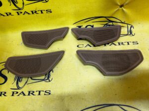 P TYŁ OSŁONA MASKOWNICA GŁOŚNIKA BOCZKA AUDI A8 D5