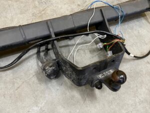 ORYGINALNY HAK HOLOWNICZY BRINK WIĄZKA TOYOTA HILUX VIII