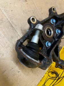 ZWROTNICA PIASTA PRZÓD LEWY FORD EXPLORER VI MK6 AWD 4X4