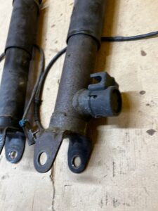 KOMPLET AMORTYZATORY MAGNETYCZNY TYŁ PRAWY LEWY CHEVROLET CORVETTE C5 97-04