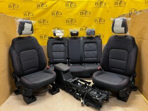 KOMPLET FOTELE MATERIAŁOWE WNĘTRZE TUNEL ŚRODKOWY FORD KUGA ST-LINE MK3