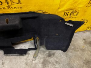 WYKŁADZINA OSŁONA DYWAN PASA TYŁ TYLNEGO CHEVROLET CORVETTE C5 97-04