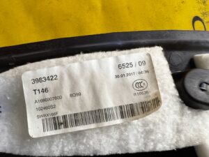 TAPICERKA BOCZEK BAGAŻNIKA TYŁ PRAWY PRAWA MERCEDES GLS X166 BRĄZ