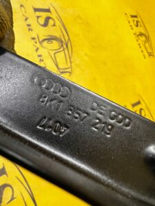 KOMPLET WSPORNIK UCHWYT MOCOWANIE DESKI KONSOLI LEWY PORSCHE MACAN 95B