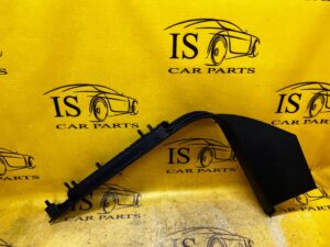 PLASTIK OSŁONA PROGU SŁUPKA A PRZEDNIA PRAWA PORSCHE CAYENNE II 7P5 GTS