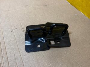 ZATRZASK RYGIEL OPARCIA FOTELA KANAPY TYŁ FORD MUSTANG VI