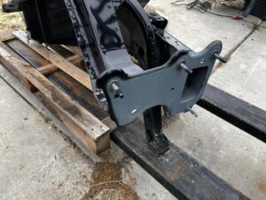 ĆWIARTKA PODŁUŻNICA FARTUCH KIELICH PRZÓD PRAWY FORD ESCAPE MK4