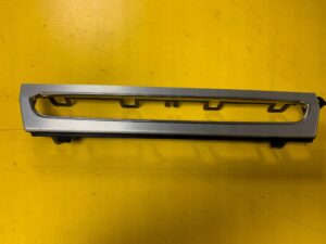 LISTWA DEKOR RAMKA PRZYCISKÓW DESKI AUDI Q7 4M QY9