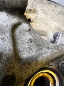 ZWROTNICA PIASTA TARCZA ZACISK PRZÓD PRAWY VOLVO XC90 II 2.0 D D4