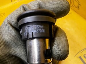 GNIAZDO ZAPALNICZKI PORT ŁADOWARKA FORD BRONCO 21-