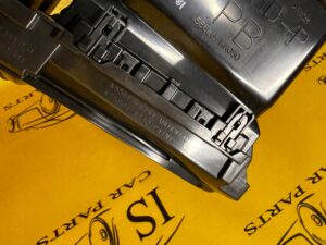 KRATKA NAWIEWU ŚRODKOWA DESKI KONSOLI PRZÓD PRZEDNIA TOYOTA HILUX VIII 8