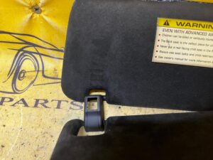 OSŁONA PRZECIWSŁONECZNA SŁONECZNIK PRAWY ALCANTARA PORSCHE CAYENNE II 7P5