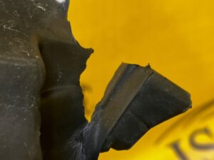 PIANKA OSŁONA WYGŁUSZENIE LAND ROVER DISCOVERY SPORT V L550