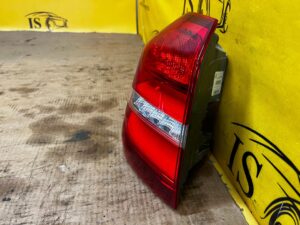 LAMPA W BŁOTNIK TYŁ TYLNA LEWY LEWA LED MERCEDES GLS X166 USA