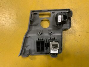 OSŁONA DESKI REGULACJA ŚWIATEŁ NISSAN E-NV200