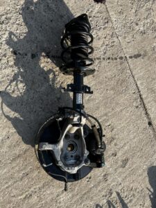 NOGA ZWROTNICA AMORTYZATOR PRZÓD LEWY LEWA RENAULT SCENIC IV 1.5 DCI